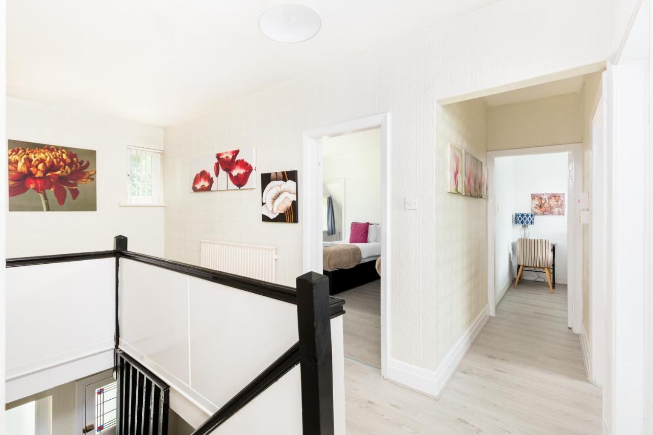 Beautiful 6 Bedroom House For 17 Guests Next To Edgbaston Stadium バーミンガム エクステリア 写真