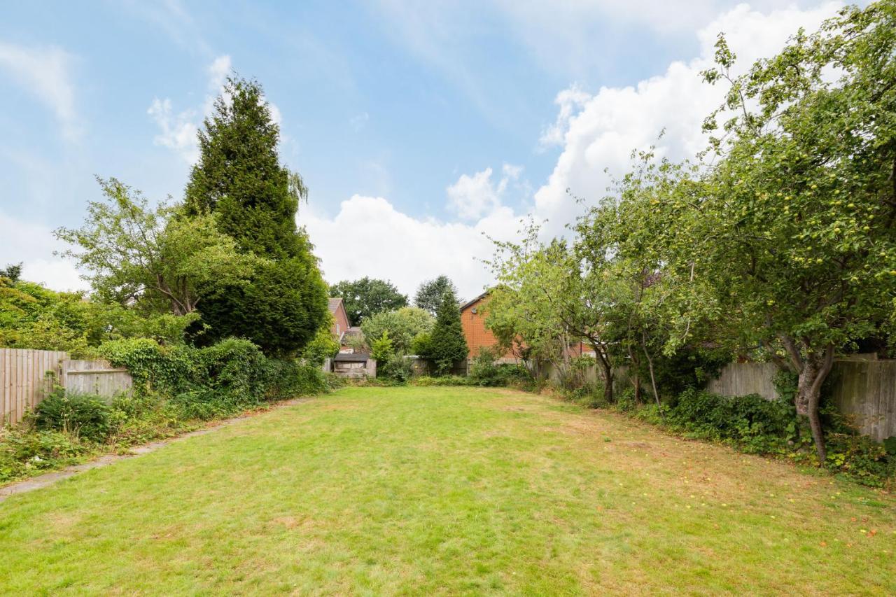 Beautiful 6 Bedroom House For 17 Guests Next To Edgbaston Stadium バーミンガム エクステリア 写真