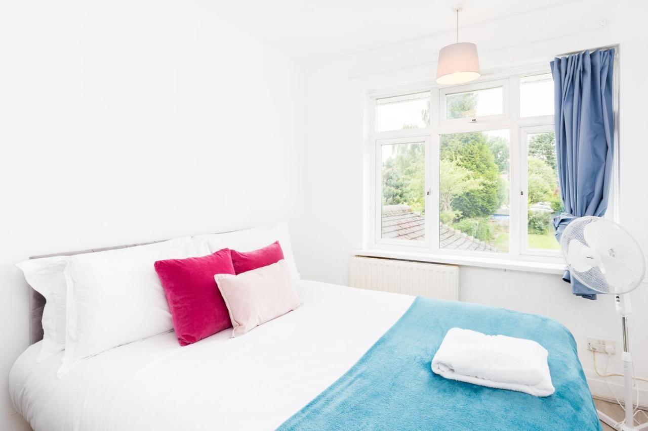 Beautiful 6 Bedroom House For 17 Guests Next To Edgbaston Stadium バーミンガム エクステリア 写真